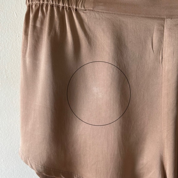 Lunya Blush Silk Sleep Shorts Size L - Picture 6 of 8